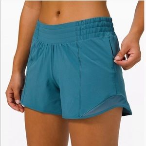 Lululemon Desert Teal Hotty Hot Shorts 2.5”